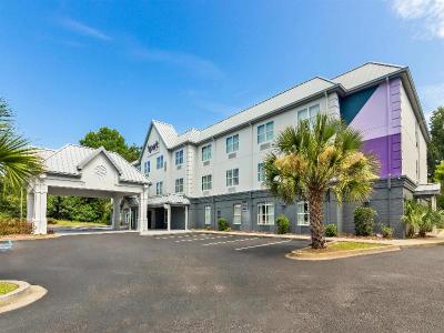 Spark by Hilton Sumter