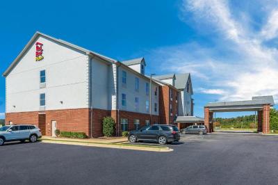 Red Roof PLUS+ & Suites Birmingham - Bessemer