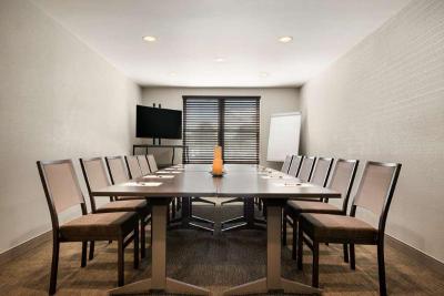 Country Inn & Suites by Radisson, Minneapolis West