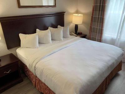 Country Inn & Suites by Radisson, Jacksonville Wes