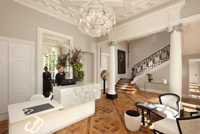 Clarance Hotel
