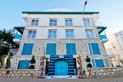 Dam Hotel Lara