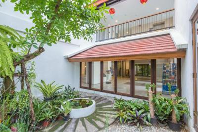 B2 Riverside Premier Resort