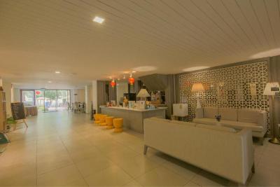 B2 Riverside Premier Resort