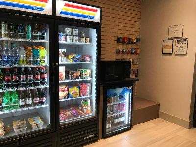 Holiday Inn Express & Suites Phoenix - Airport No