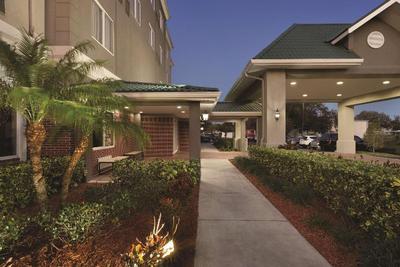Country Inn & Suites, St. Petersburg -