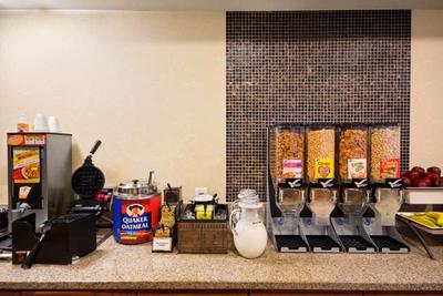 Country Inn & Suites by Radisson, Atlanta I-75 Sou
