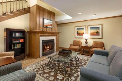 Country Inn & Suites by Radisson, Rochester, MN