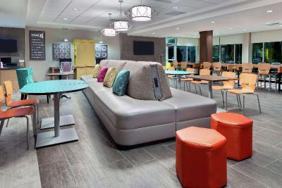 Home2 Suites Hilton Orlando Near Universal Studios