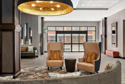 Hampton Inn & Suites Kansas C Downtown Crossroads