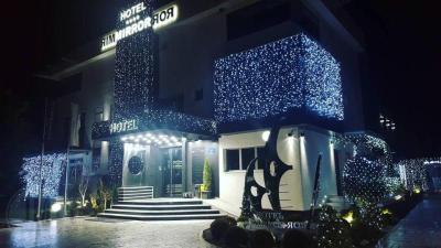 Mirror Hotel