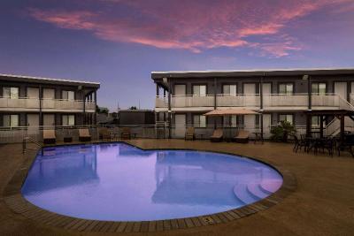 SureStay Hotel by Best Western Laredo