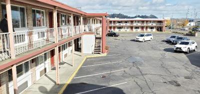 Olympic Inn and Suites
