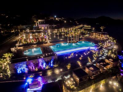 Red Rock Hotel & Suites by Selvese