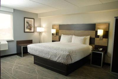 Clarion Pointe Jacksonville near Camp Lejeune