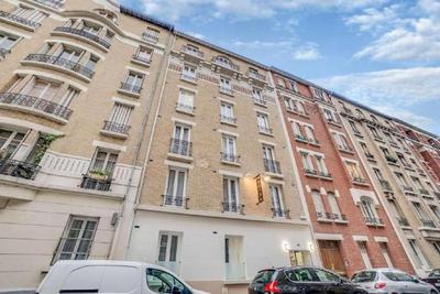 Paris Hotel Clichy