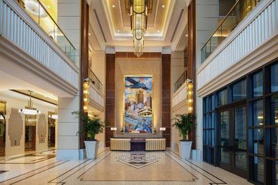 Higgins Hotel, Curio By Hilton