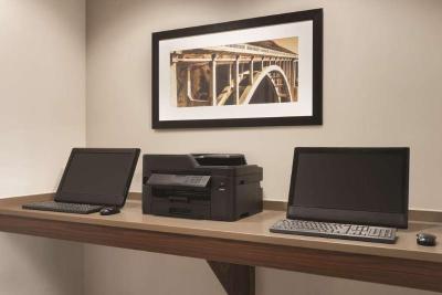 Country Inn & Suites by Radisson, Marinette, WI