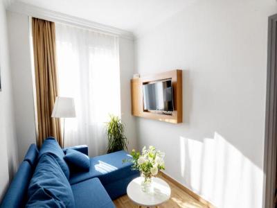Comfort Suites Apart Hotel