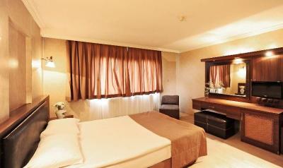 Ustun Otel Alsancak