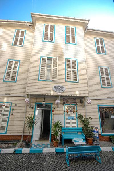 Alhambra Apart Hotel