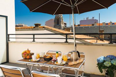 Lagrange Vacances Les Patios Eugénie