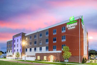 Holiday Inn Express and Suites Ottawa