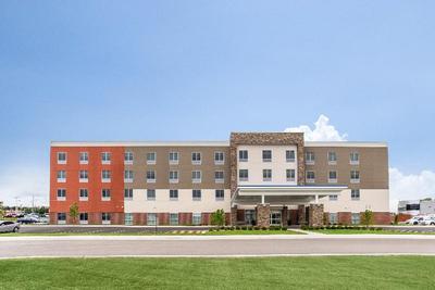 Holiday Inn Express and Suites Ottawa