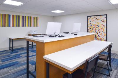 Holiday Inn Express & Suites Shreveport - Downtown