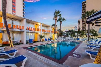 Holiday Shores Ascend hotel Collection