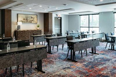 Revel Hotel Des Moines Urbandale, Tapestry Collect