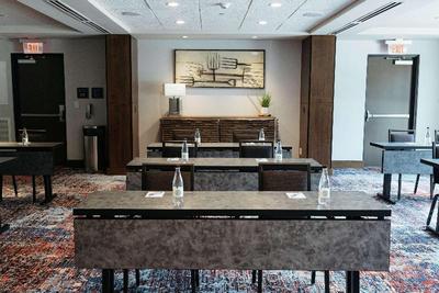 Revel Hotel Des Moines Urbandale, Tapestry Collect