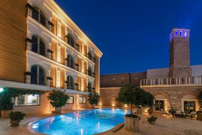 Seven Hills Palace & Spa