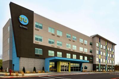Tru by Hilton Staunton