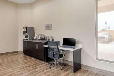 Sleep Inn Suites Bricktown- Near Medical Center