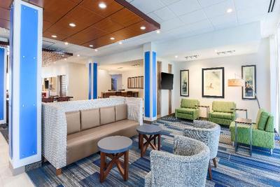 Holiday Inn Expr & Suites Chicago O'Hare Airport