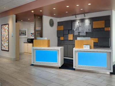 Holiday Inn Express And Suites Brunswick