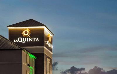 La Quinta Inn Suites San Antonio N Stone Oak