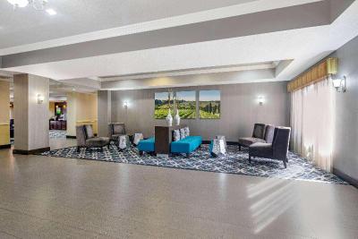 La Quinta Inn Suites By Wyndham Temecula