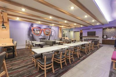 La Quinta Inn Suites By Wyndham South Jordan