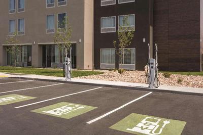 La Quinta Inn Suites By Wyndham South Jordan