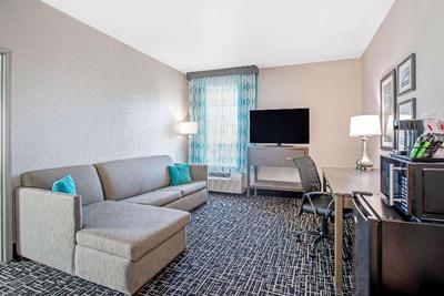 La Quinta Inn & Suites by Wyndham Corpus Christi