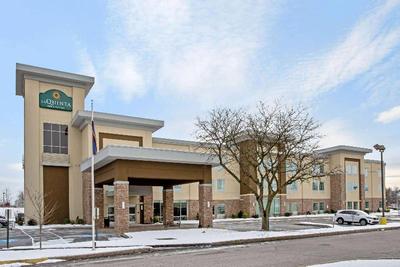 La Quinta Inn Suites By Wyndham York