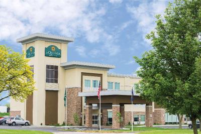 La Quinta Inn Suites By Wyndham York