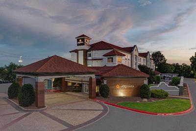 La Quinta Inn Suites By Wyndham Sherman