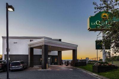 La Quinta Inn Suites By Wyndham Helena