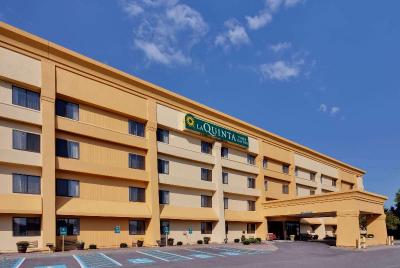La Quinta Inn Suites By Wyndham Plattsburgh