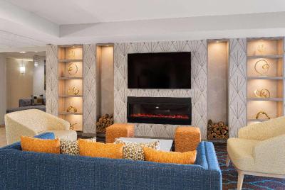 La Quinta Inn Suites By Wyndham Knoxville Airport
