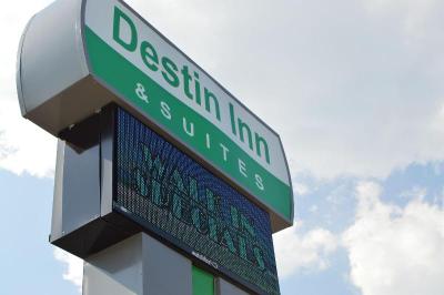 Destin Inn And Suites