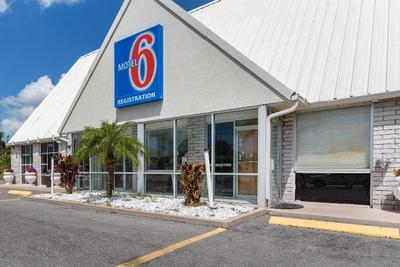 Motel 6 Englewood